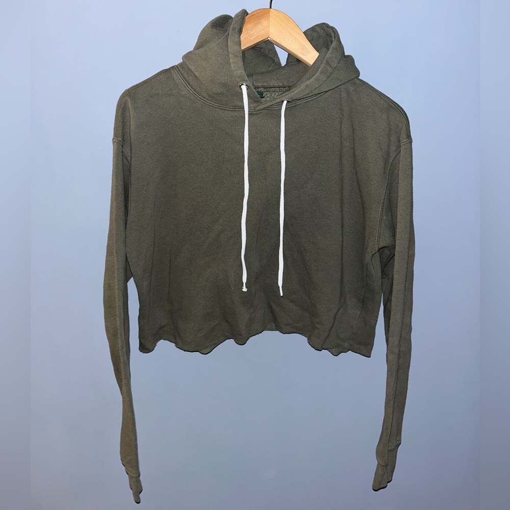 Wild Fable Olive Green Cropped Hoodie Raw Hem Pullover Sweatshirt XS